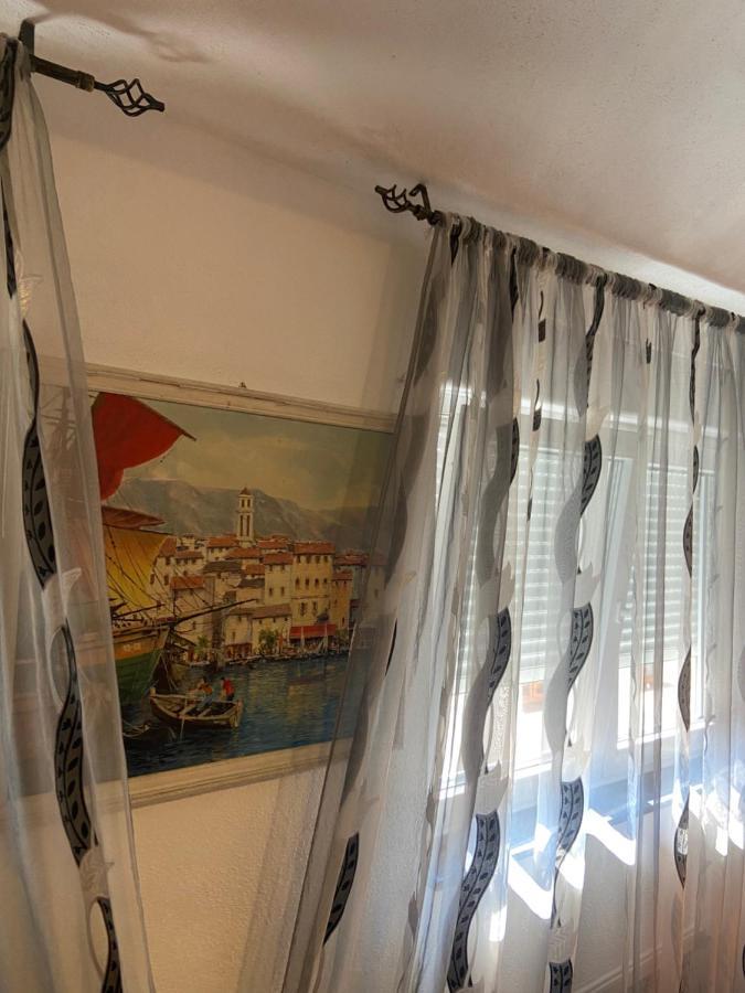 Hostel Backpackers Мостар Экстерьер фото