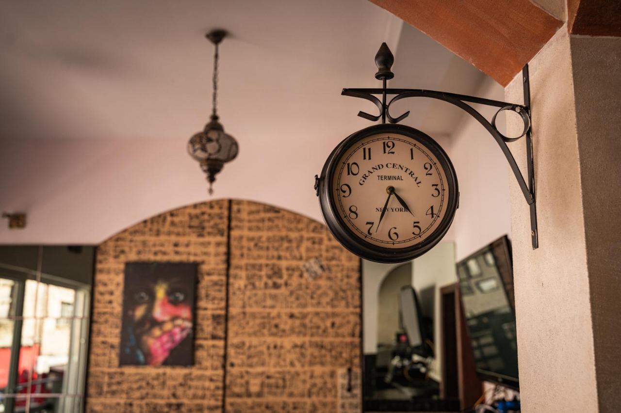 Hostel Backpackers Мостар Экстерьер фото