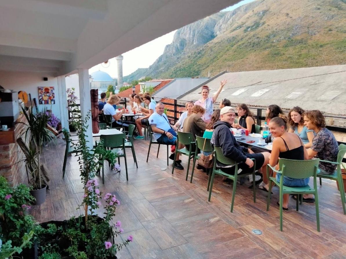 Hostel Backpackers Мостар Экстерьер фото