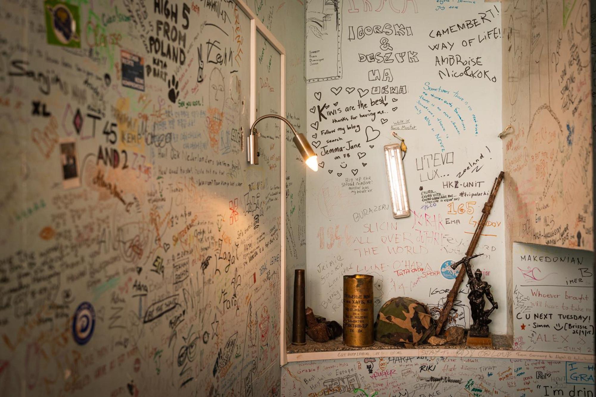 Hostel Backpackers Мостар Экстерьер фото