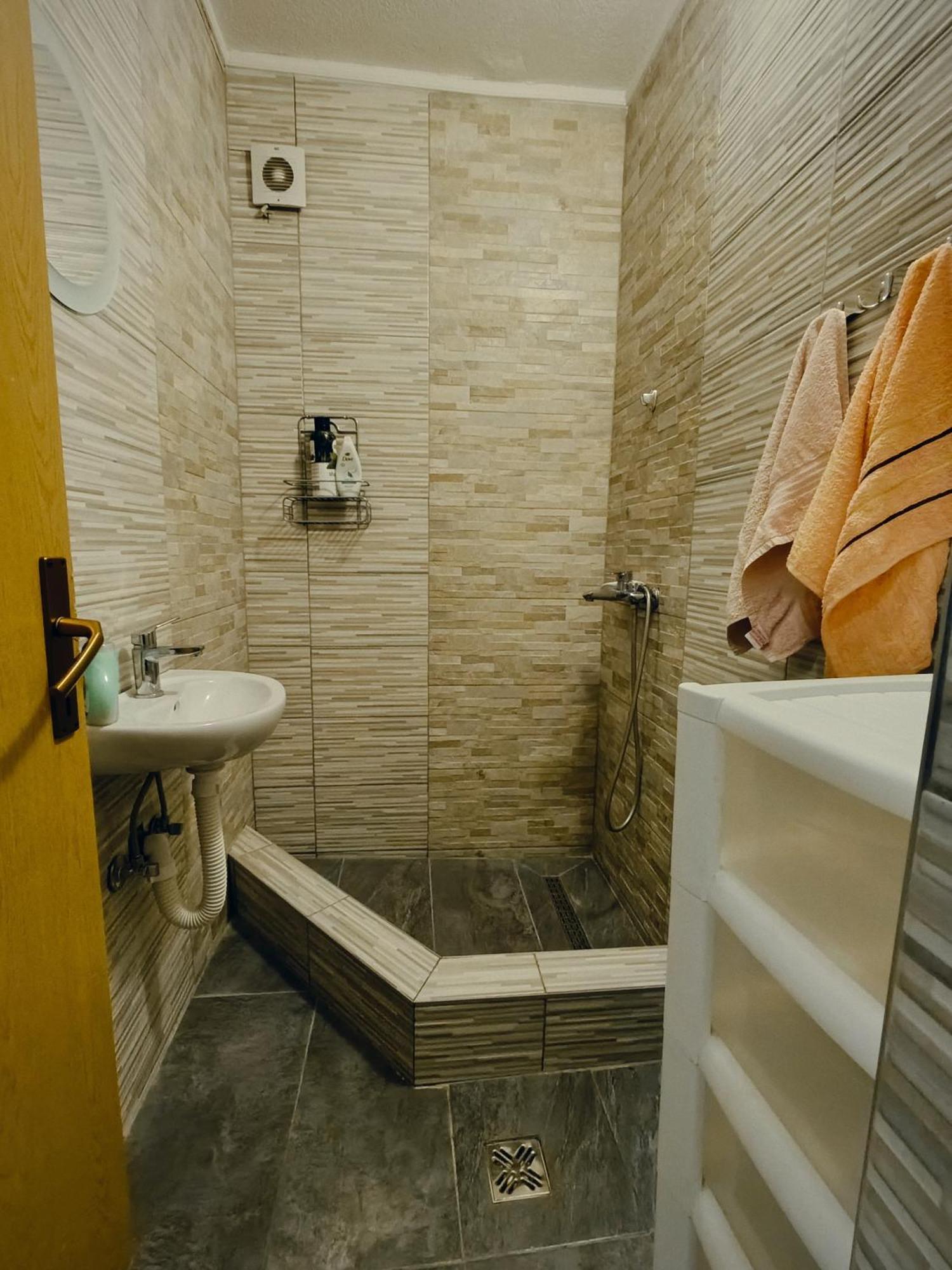 Hostel Backpackers Мостар Экстерьер фото
